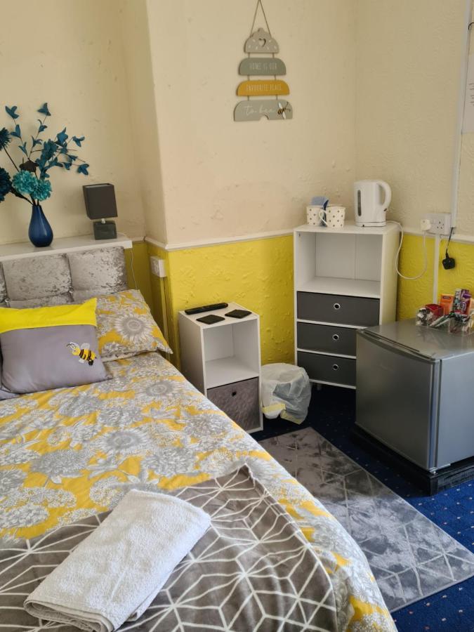 The Claire Michelle Hotel Blackpool Buitenkant foto