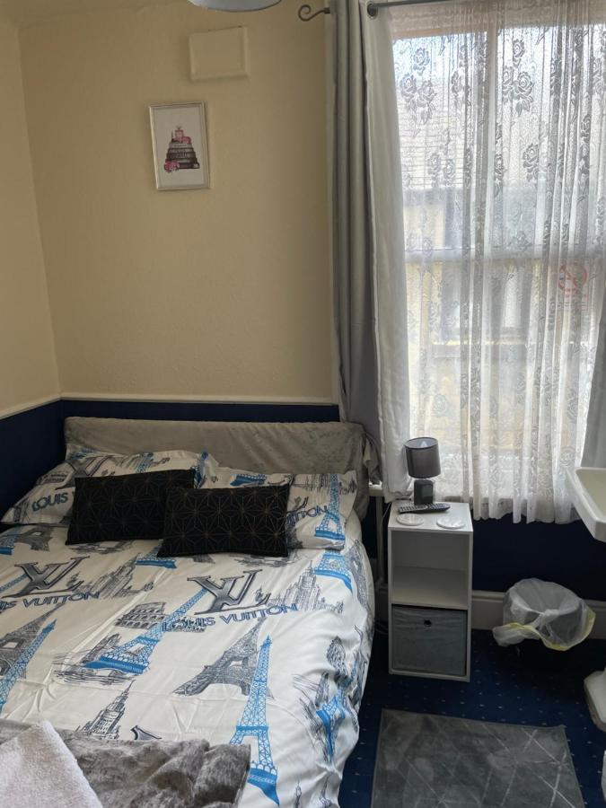 The Claire Michelle Hotel Blackpool Buitenkant foto